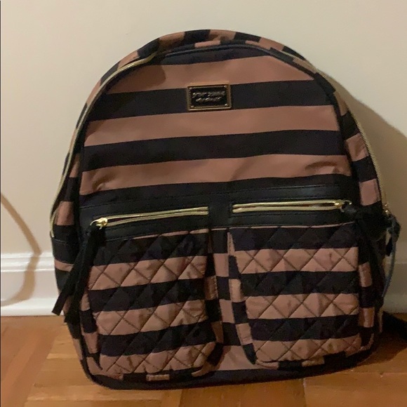 Backpack - Picture 1 of 3